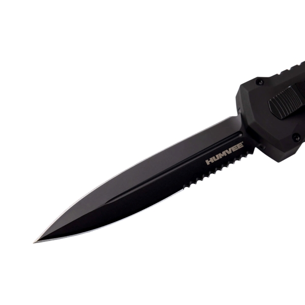 TEKTO A4 Humvee Knife Black Blade Close Up